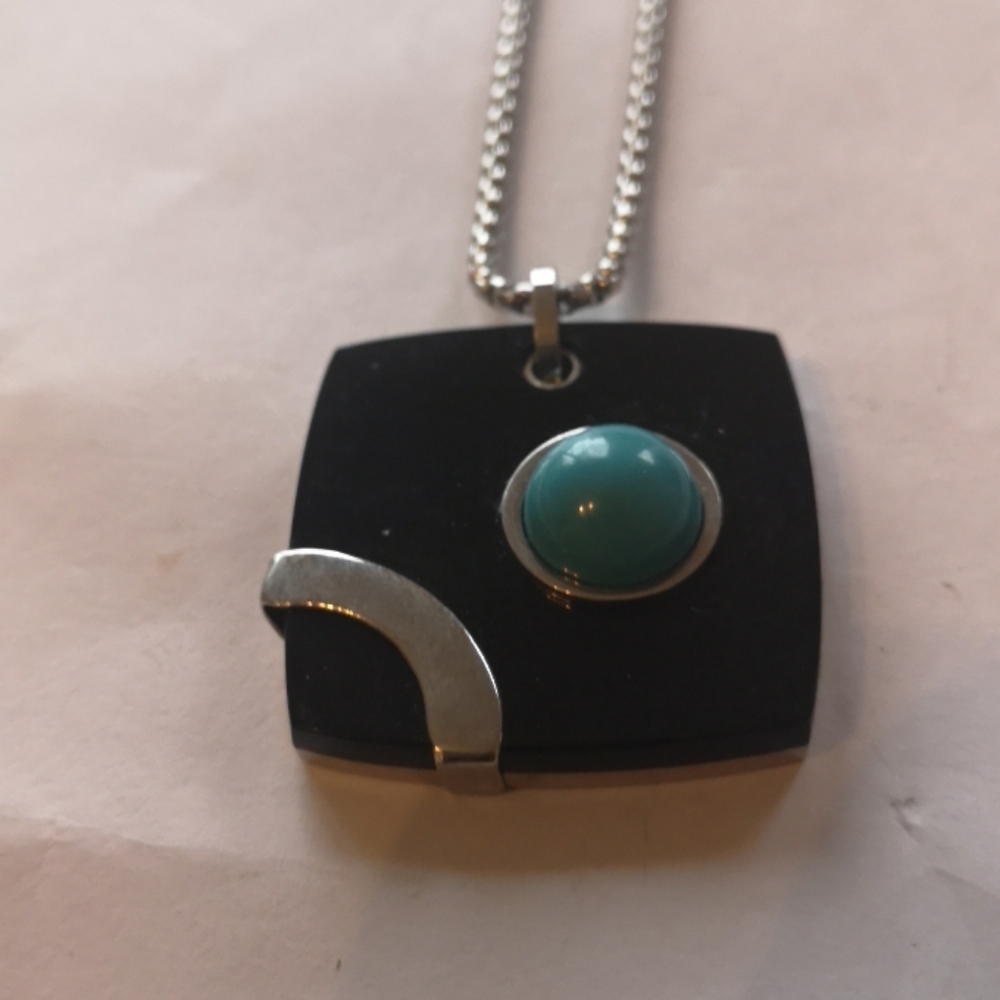 Necklace - Picture 2 of 2